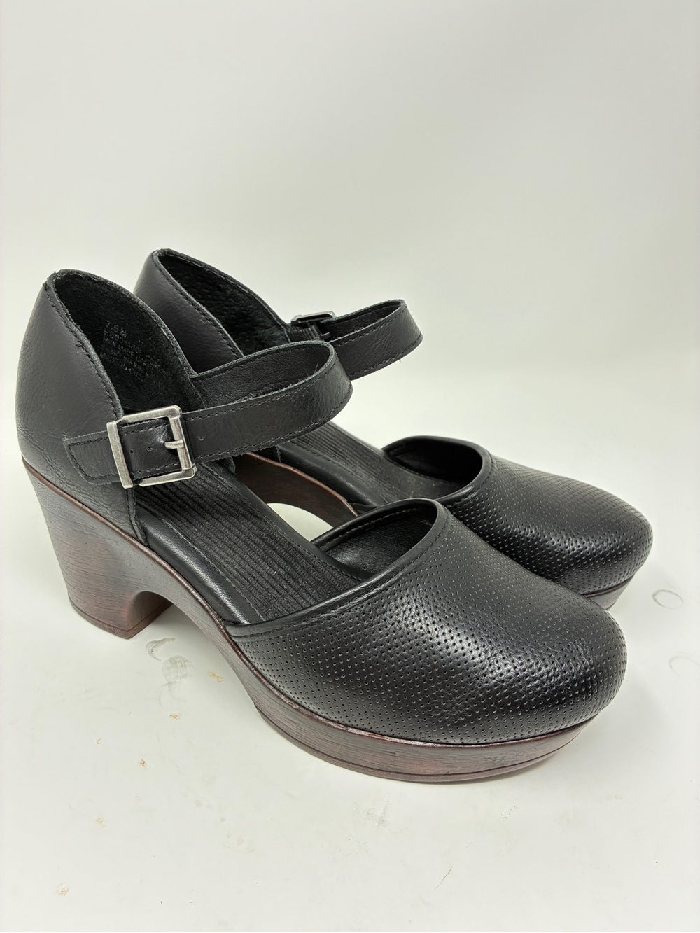 boc Black Perforated Mary Jane Platform Heels with Buckle 7.5
